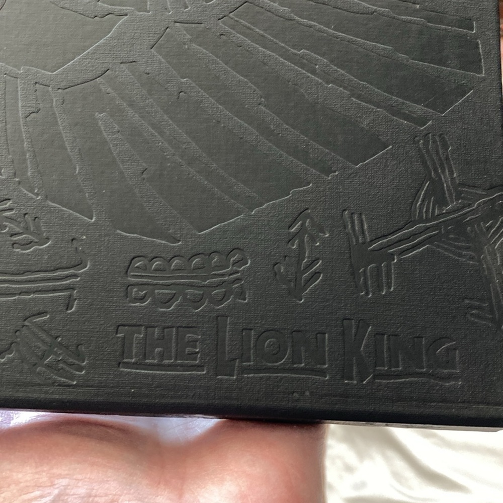 NEW The Lion King embossed black cover blank journal - Picture 5 of 5